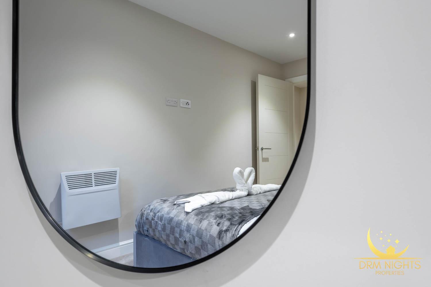 Modern 1-Bedroom Apartment In Leeds City Centre Sleeps 2 Central Station Exterior foto