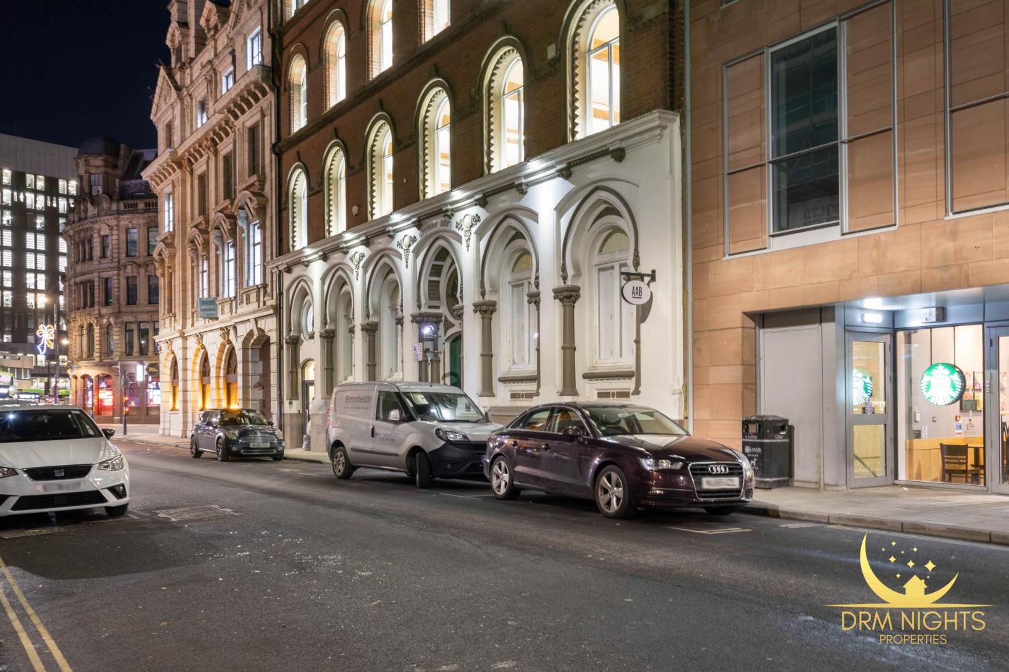 Modern 1-Bedroom Apartment In Leeds City Centre Sleeps 2 Central Station Exterior foto